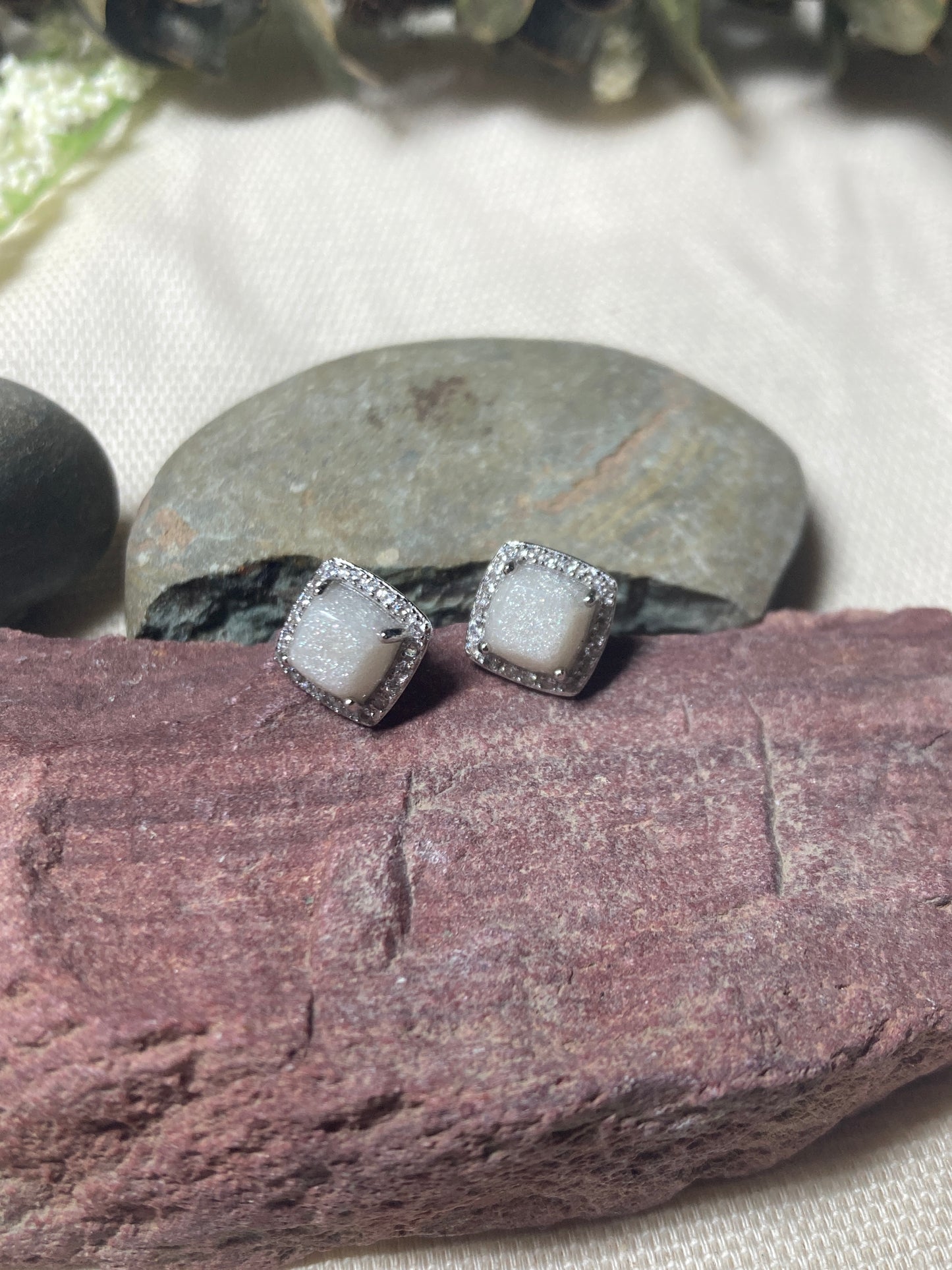 Square earrings