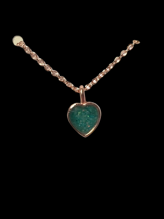 Dainty heart necklace
